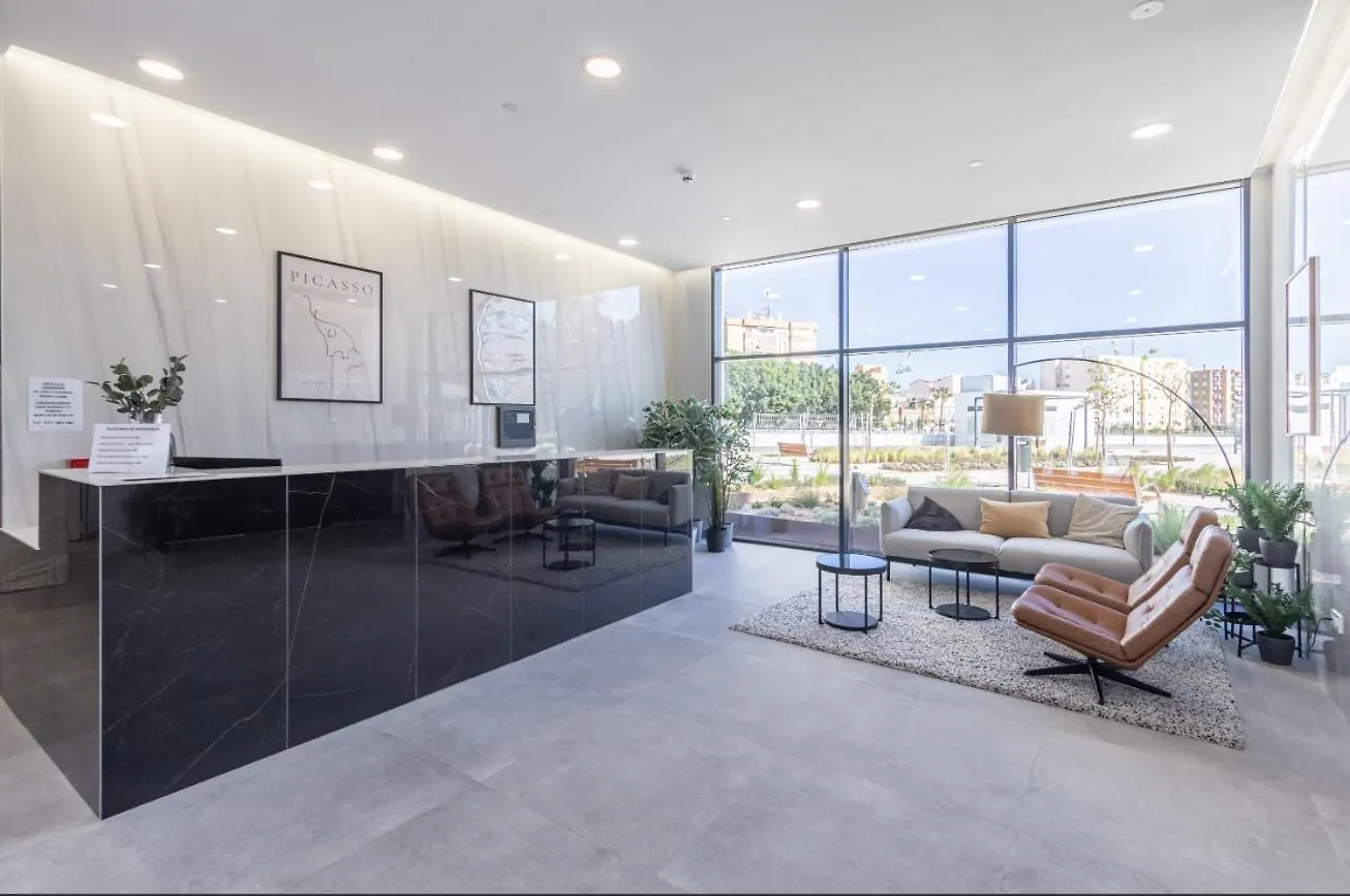 Ansa Beach Apartment - Malaga - Skyline Suite