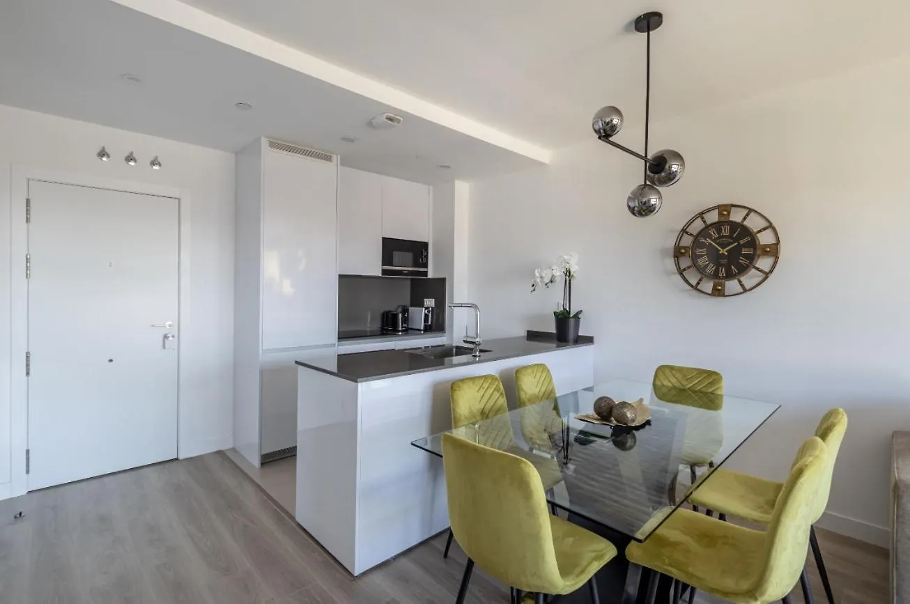 Ansa Beach Apartment - Malaga - Skyline Suite