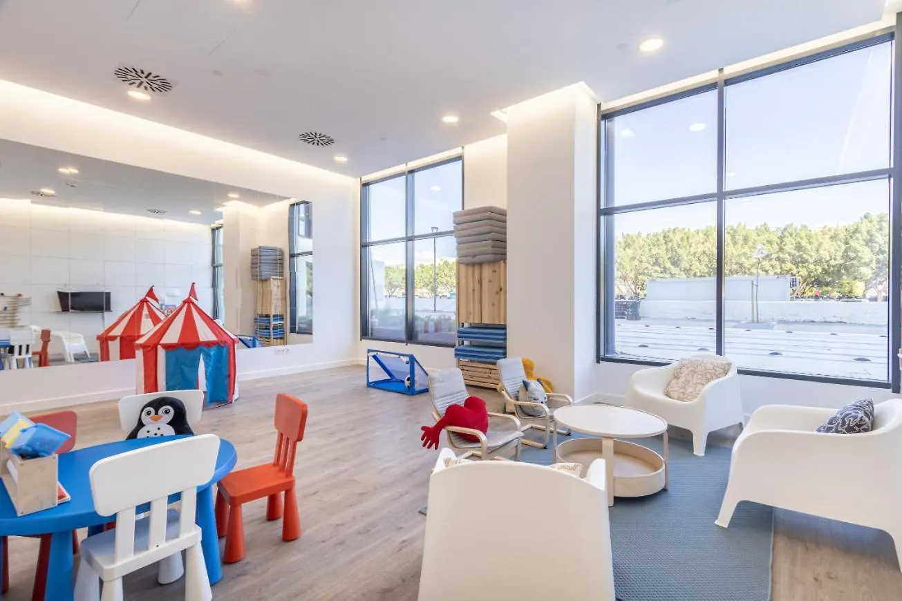 Ansa Beach Apartment - Malaga - Skyline Suite 0*,  إسبانيا