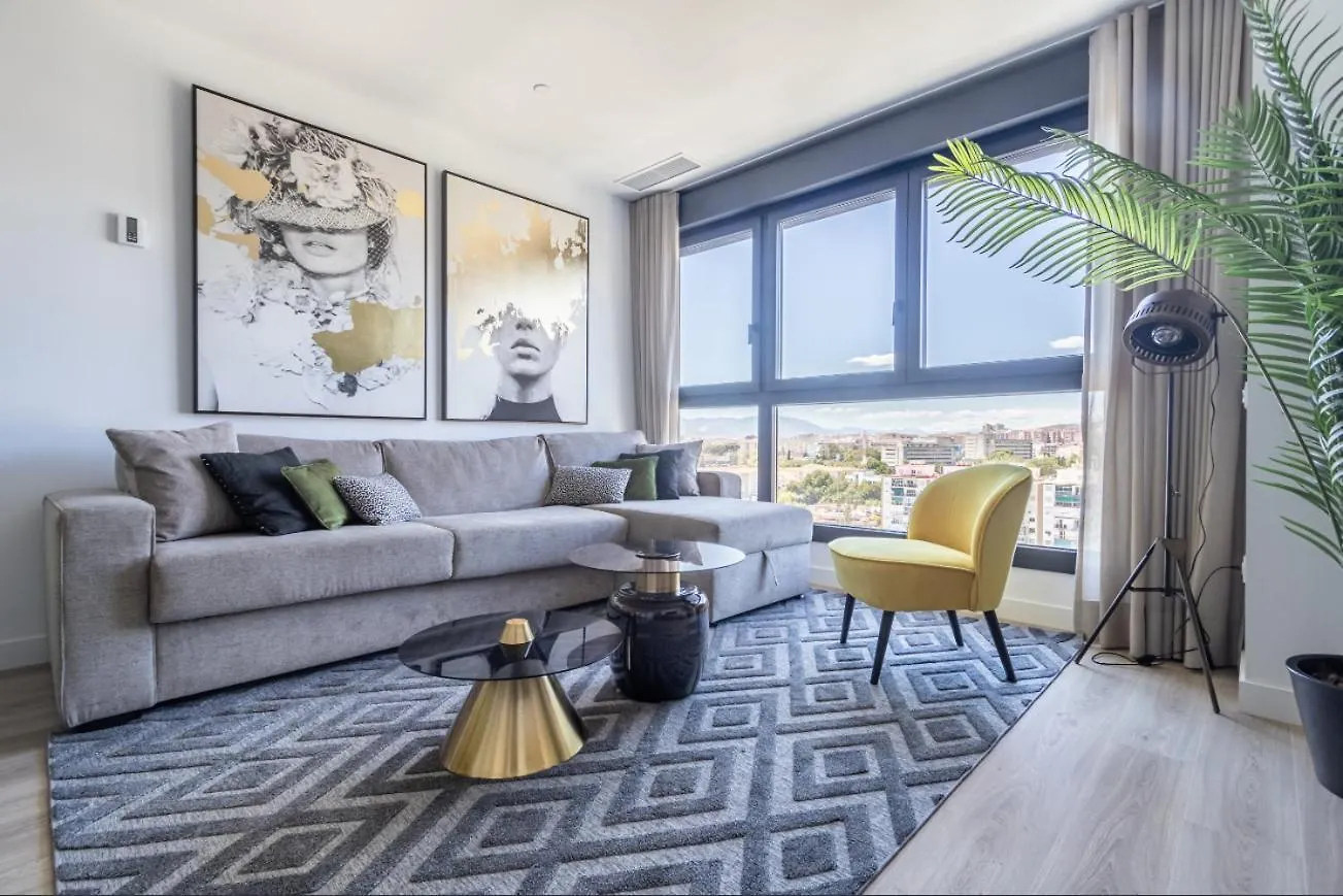 Ansa Beach Apartment - Malaga - Skyline Suite