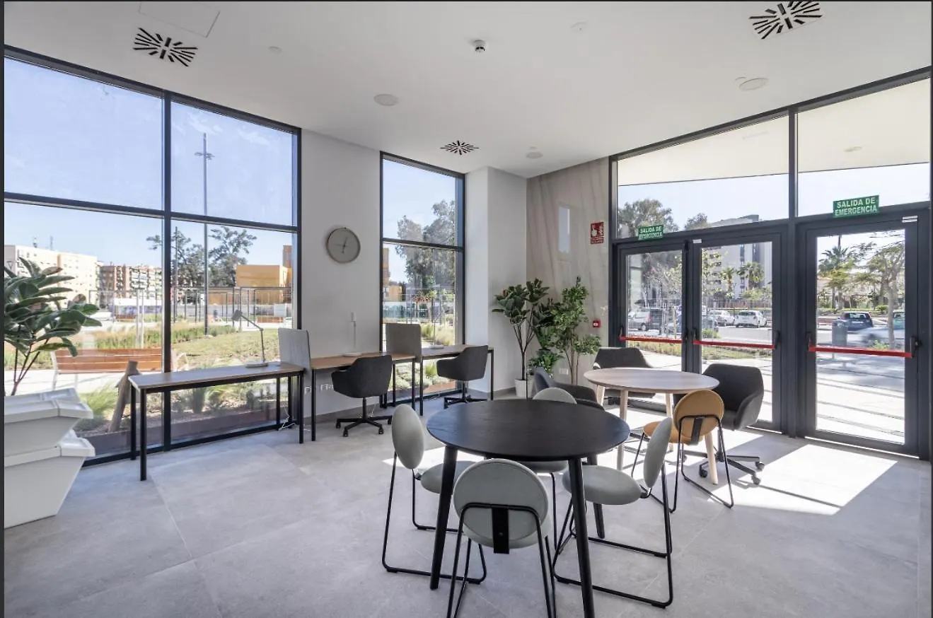 Ansa Beach Apartment - Malaga - Skyline Suite