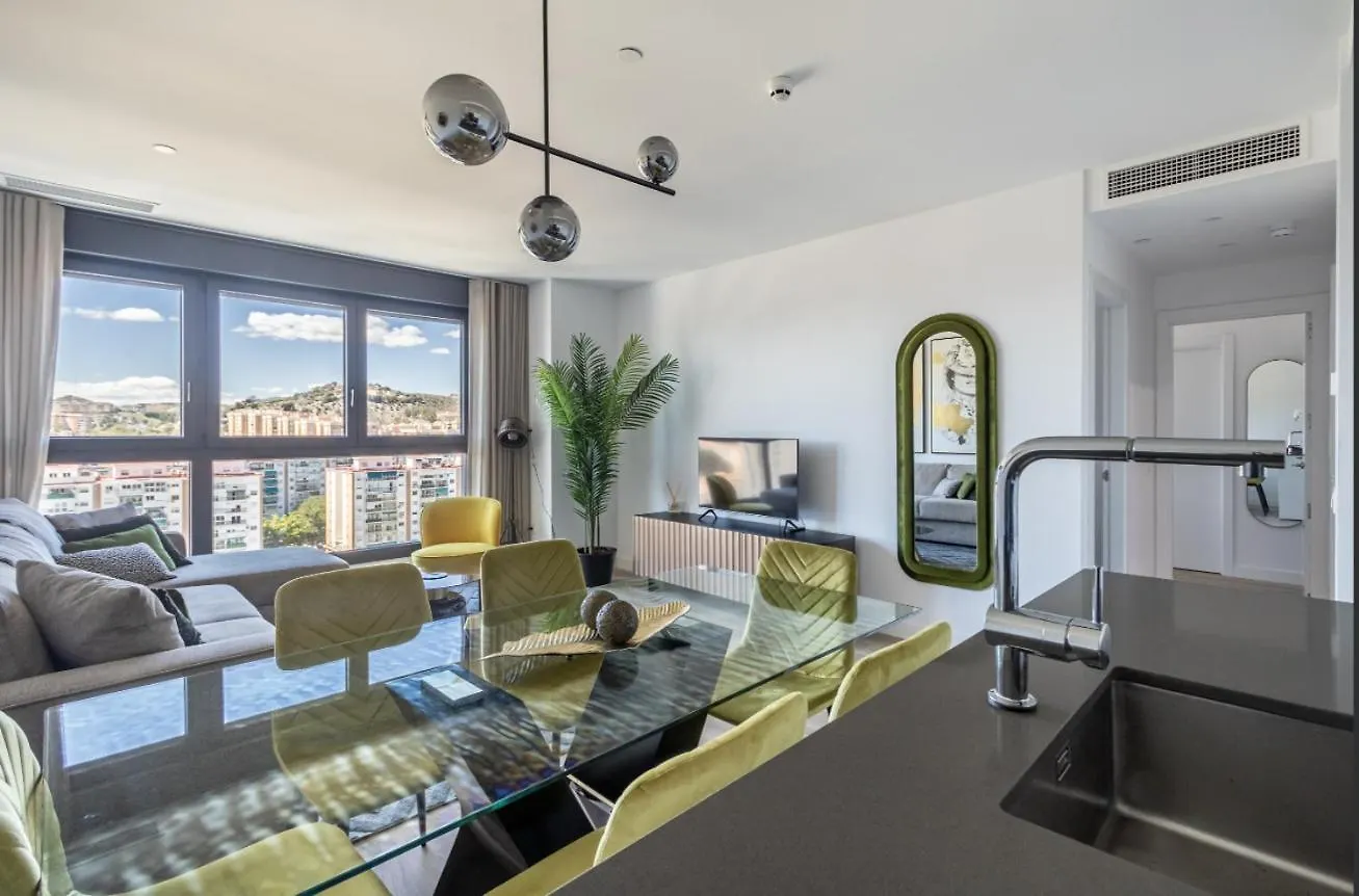 Ansa Beach Apartment - Malaga - Skyline Suite